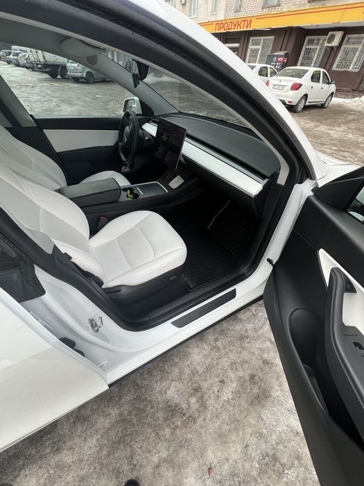 Tesla model Y Performance 2022