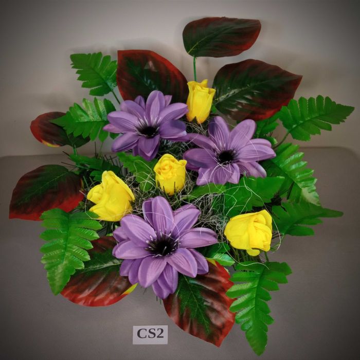 Stroik na grób cmentarz kompozycja bukiet wiązanka kwiaty