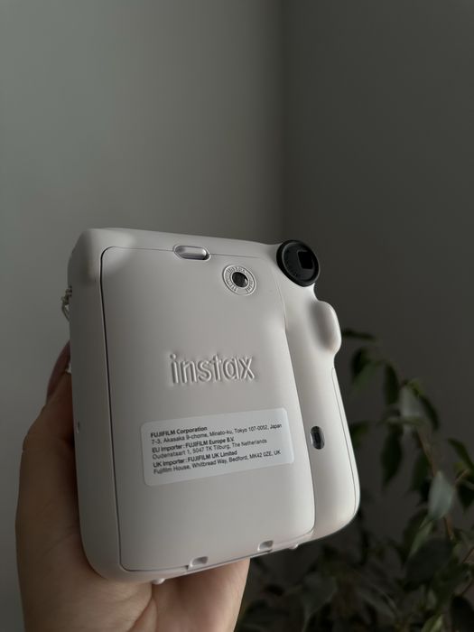 Фотоапарат ( фотик,фотоплівка)Fujifilm Instax Mini 12 White