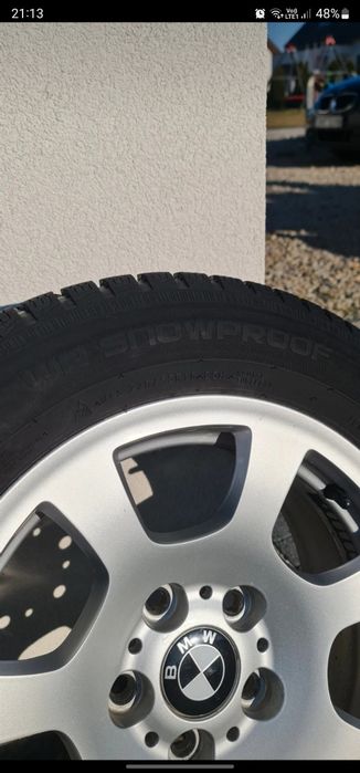Alufelgi BMW r16 komplet z oponami zimowymi w stanie bardzo dobrym