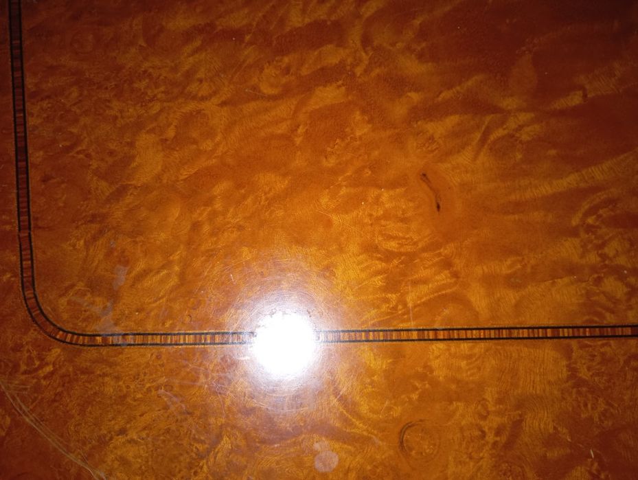 Cómoda oferta do espelho