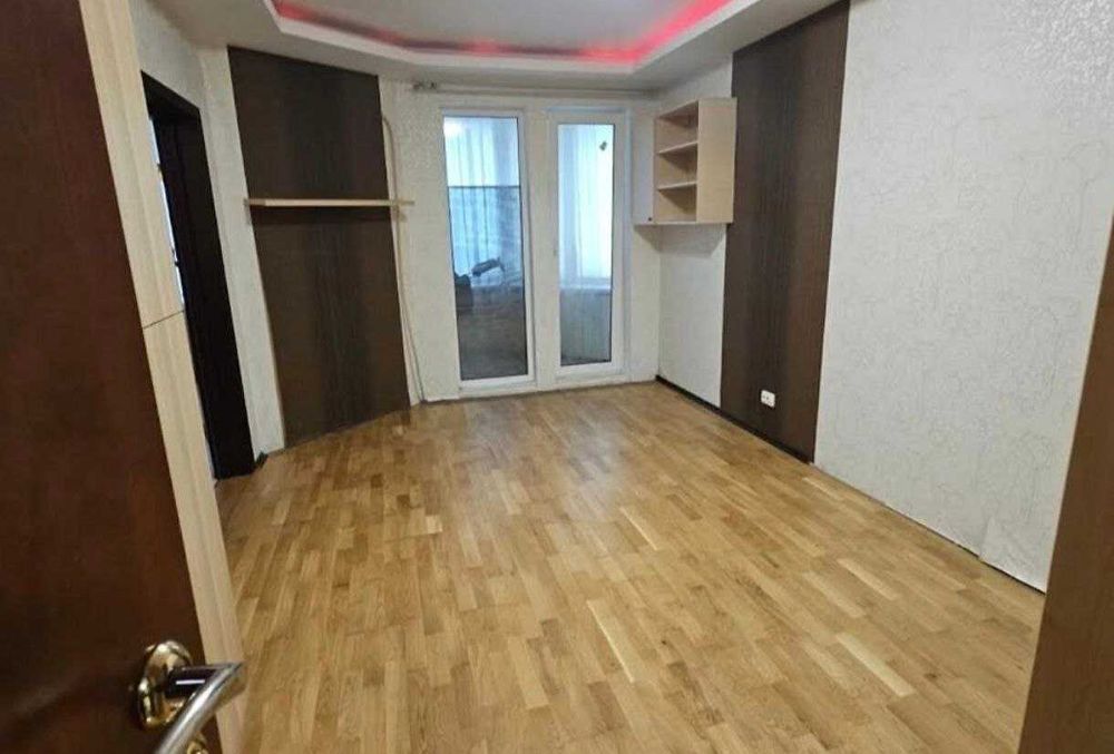 Apartment in Odesa, Zhevakhova Slobidka - View 3