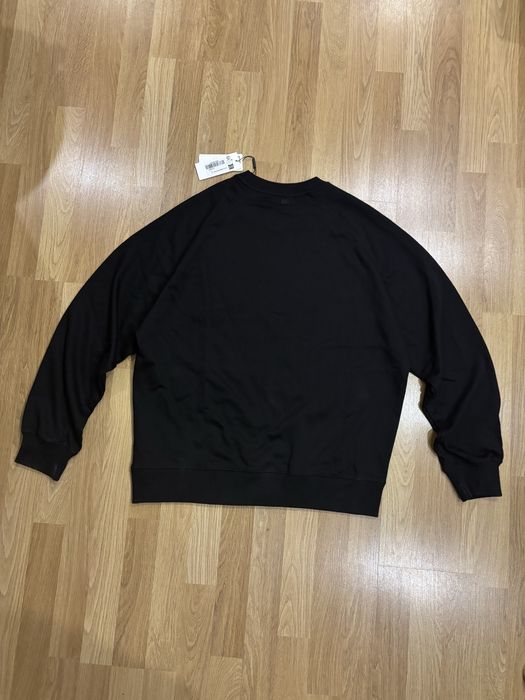 Sweter Ami Paris z beżowym sercem