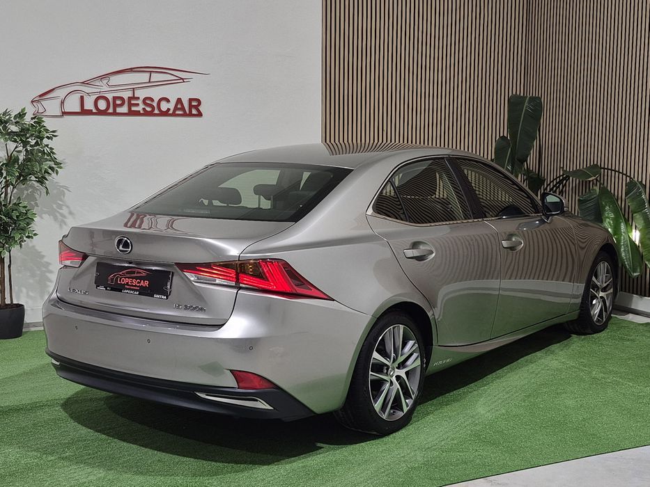 Lexus IS 300H EXECUTIVE | GARANTIA | NACIONAL - 2017