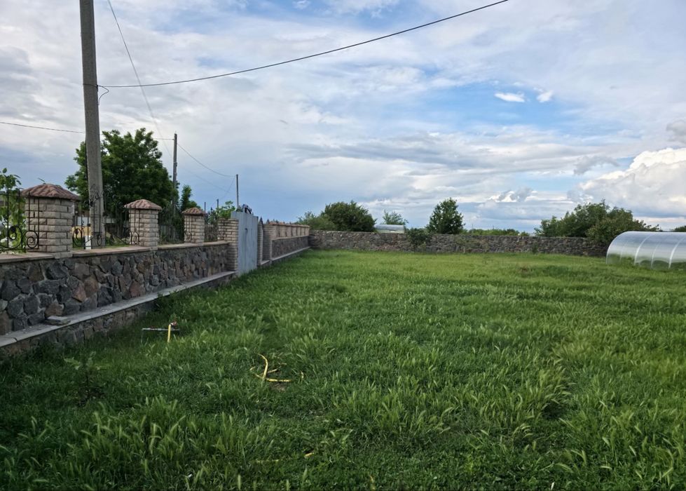 Продається земельна ділянка під забудову