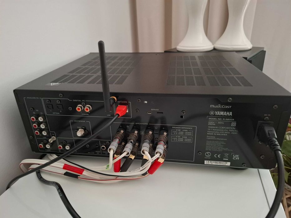 Yamaha rn 800a wzmacniacz z funkclami sieciowymi