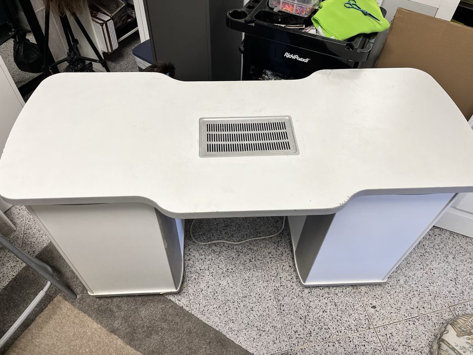 Mesa manicure com aspirador