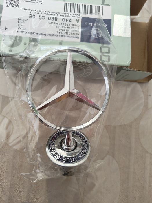 Estrela Símbolo Capô Mercedes
