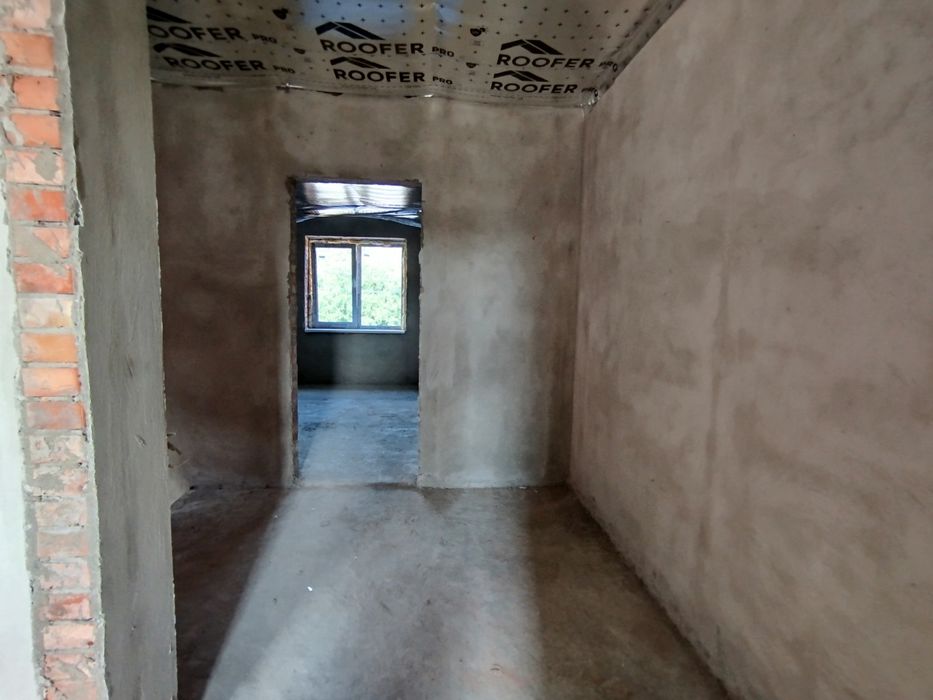 Продаж 2 поверхового дуплекса