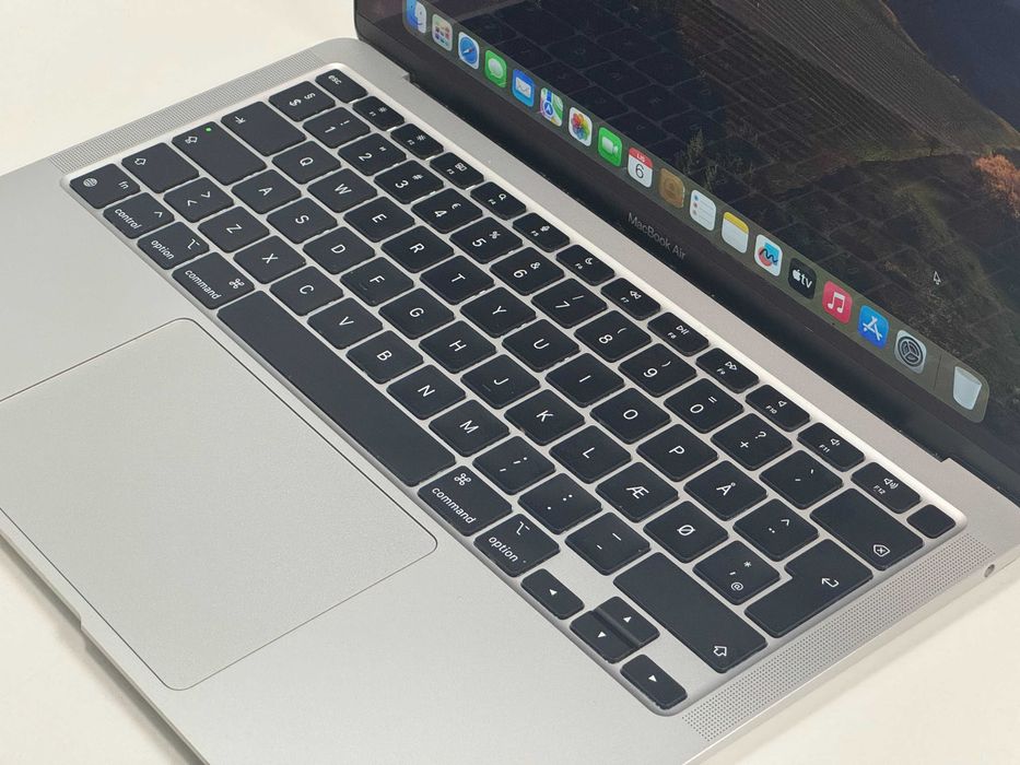 MacBook Air 13 2020 M1 89% Kondycji 8GB RAM 256GB SSD Wrocław