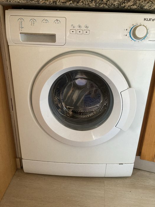 Maquina de lavar roupa. Dimencoes