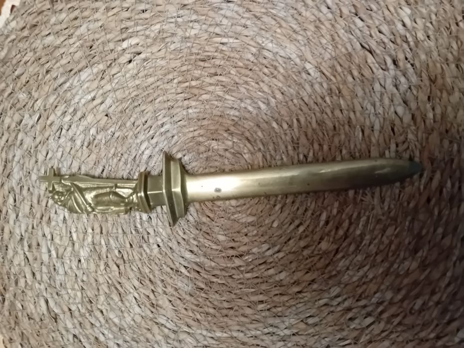 Nóż do otwierania listów