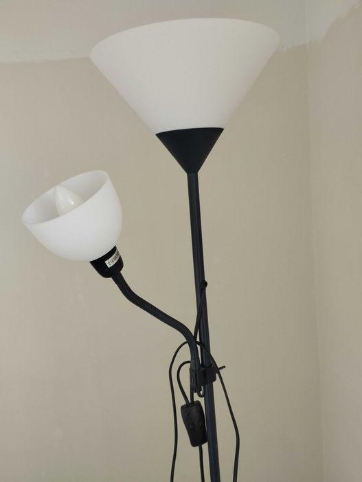 Sprzedam nową lampę pokojową