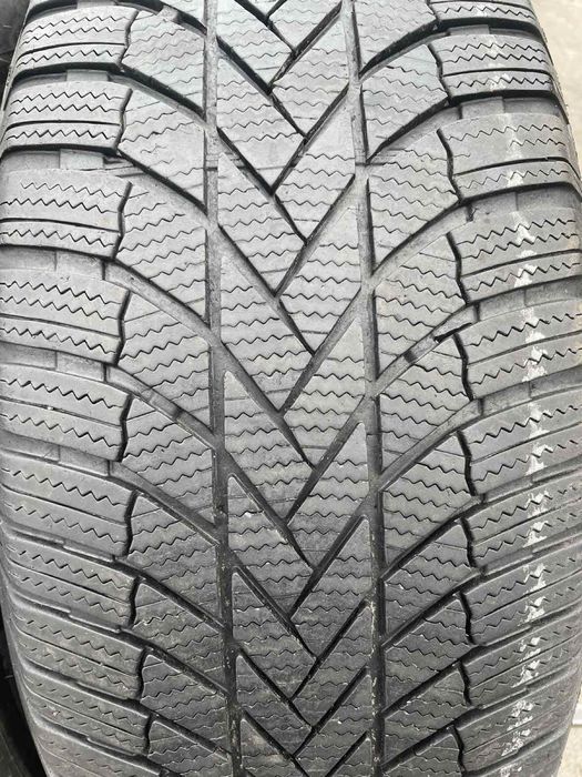 Шини 245/65 R17 Bridgestone 6,3мм 2022 рік 245 65 17: 1 850 грн ...
