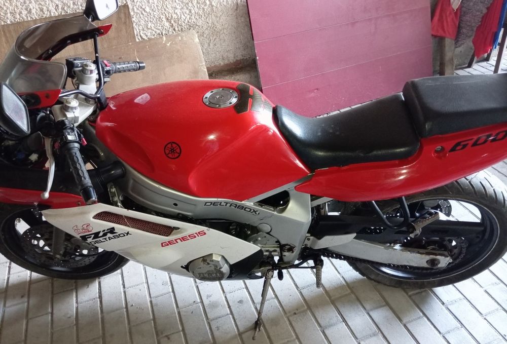 Yamaha 600 FZR de 1981