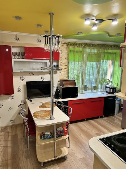 Продаж 2-х  кімнатноі квартири в  м. Острог