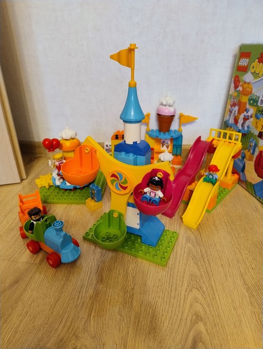 Duplo 10840 Wesołe Miasteczko
