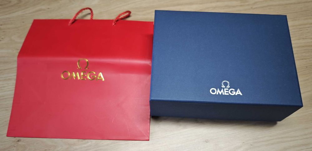 Caixa Omega Speedmaster Snoopy