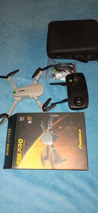 sprzedam: dron e88 pro