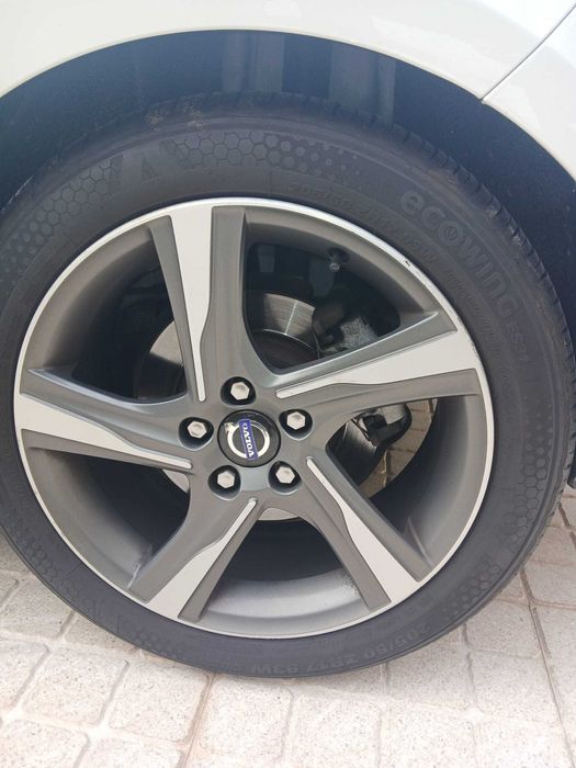 Volvo V40 1.6 Rdesign