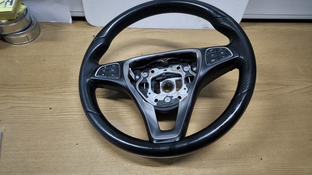 Volante em pele de Mercedes C220, W 205