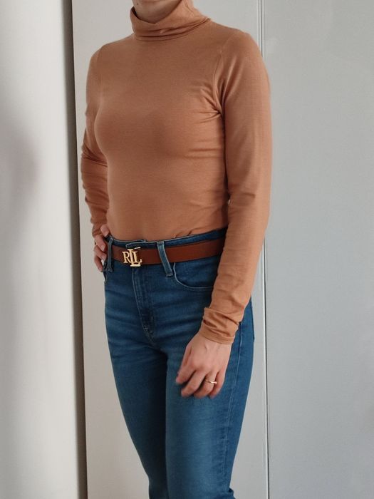 beżowy golf marki Amisu rozmiar M Basic