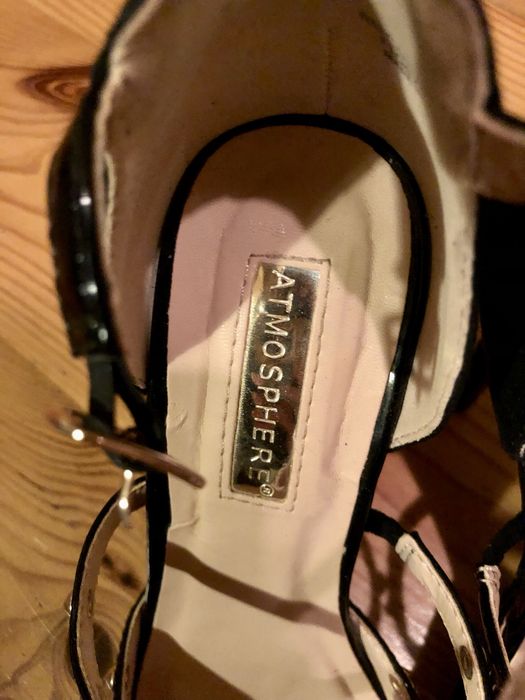 Buty na obcasie