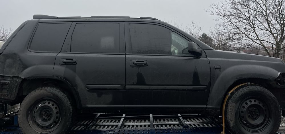 Разборка Nissan X-trail