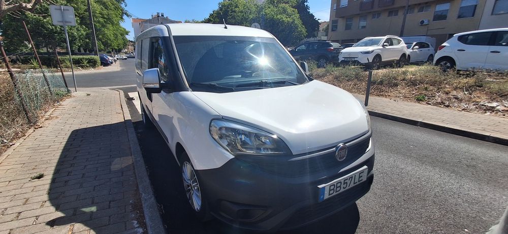 Fiat doblo maxi de 2015 com 92000km