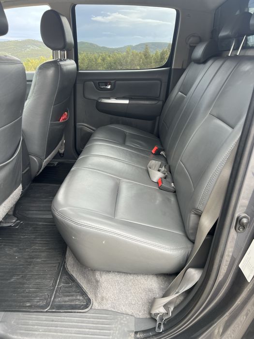 Toyota Hilux 3.0 D-4D ano 2012 – Motor Novo,