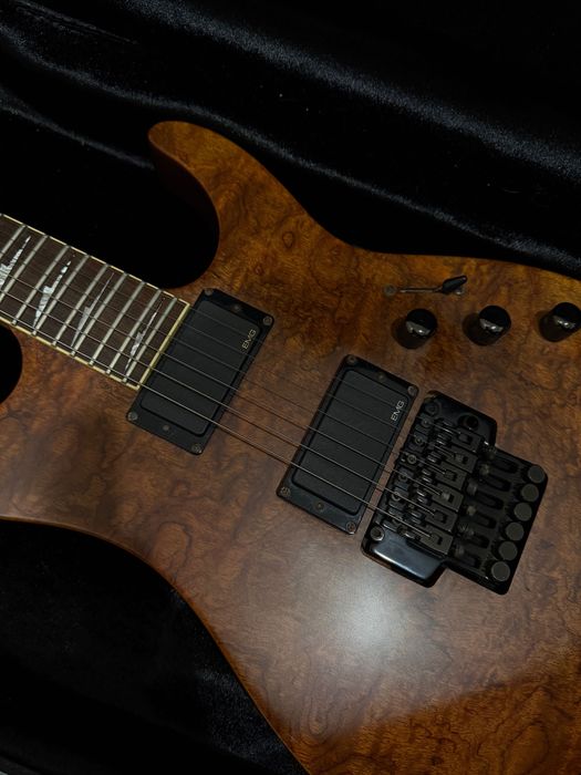 ESP LTD M-202 (Coreia) + Pickups EMG 81/85 + Mala Rígida