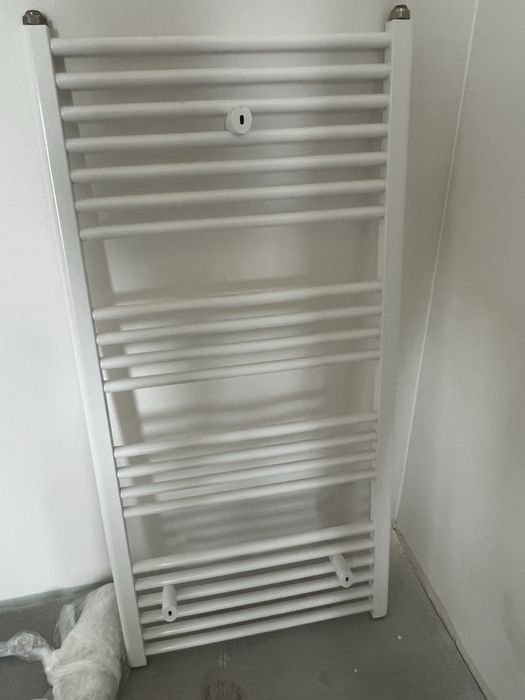 Grzejnik łazienkowy biały 125x60