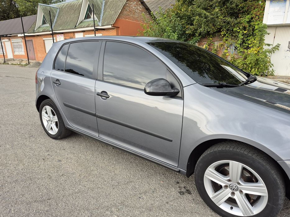 В продажі Volkswagen Golf V5