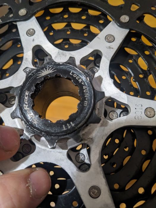 Кассети 10 швидкостей Shimano m4100 та Sun Race