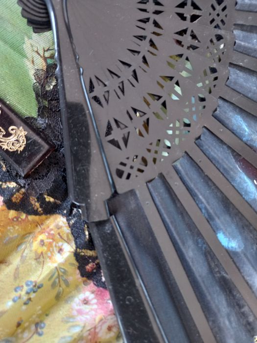 Leque usados em tecido e renda