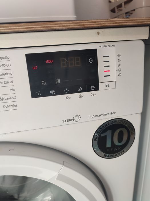 Vendo máquina lavar roupa Beko WTA 8612 XSWR 8 KG 1200 RPM