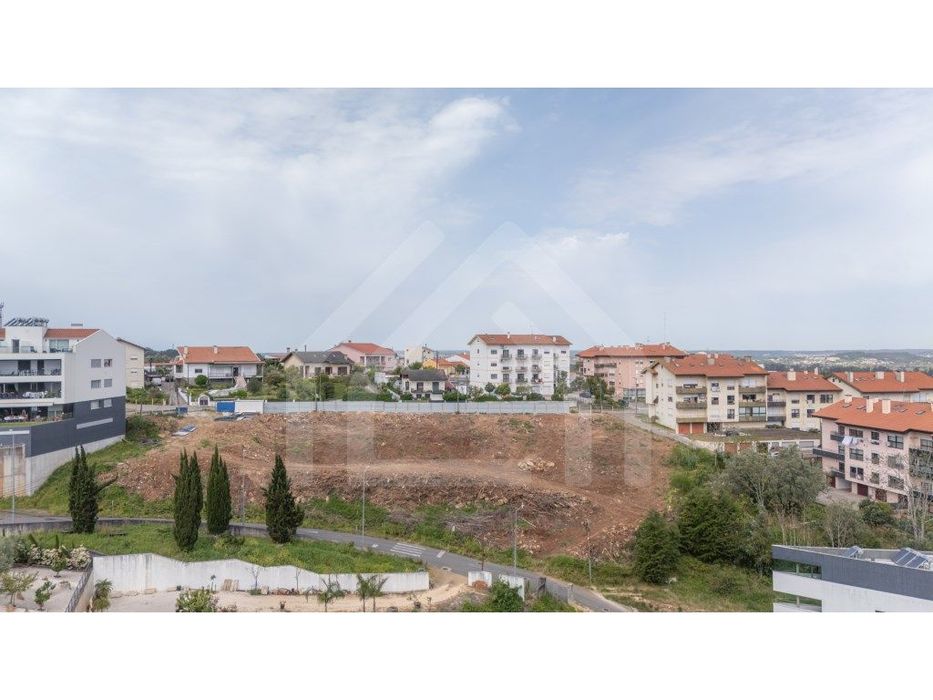 Apartamento T2 em construção | Condomínio com piscina e vista para ...