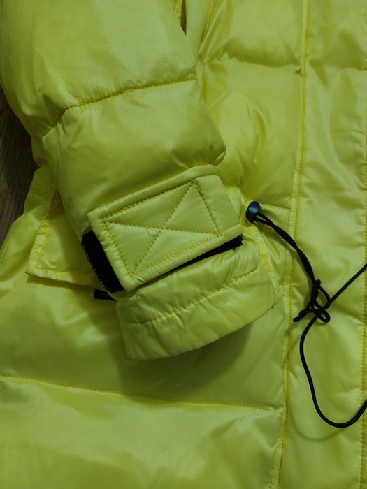 Зимова куртка на дівчинку, 140