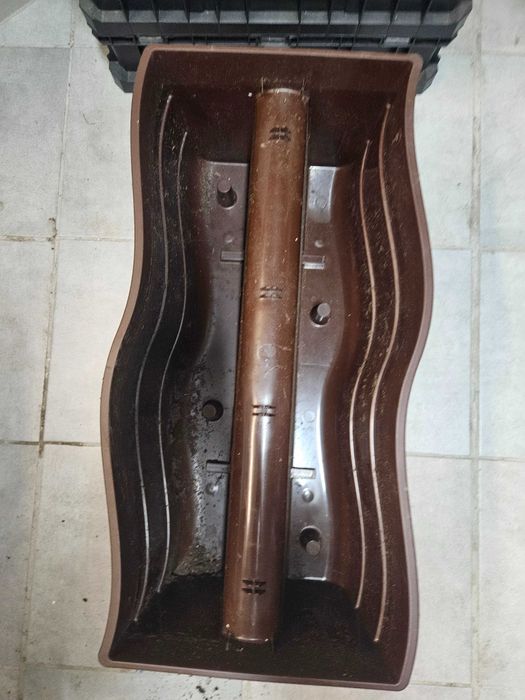 Donica skrzynka balustradowa FALA 59CM BRĄZOWA