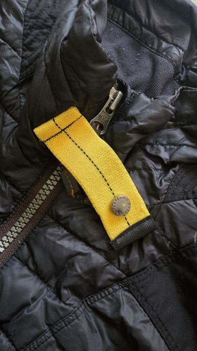 Продам жіночу коротку курточку пуховик Parajampers