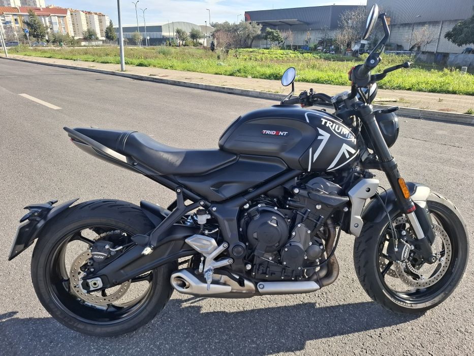 Triumph trident 660
