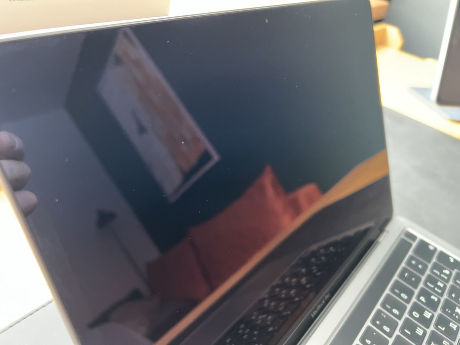 Apple MacBook Pro M1 2020 16Gb/256Gb SSD