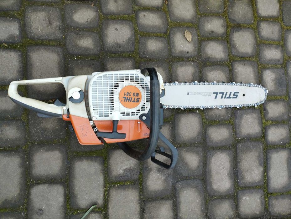 Piła spalinowa Stihl Ms381 , mocna , ciężka 8,8 kg, 2 zbiorniki paliwa