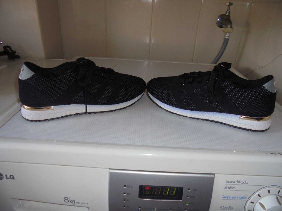 sapatilhas de mulher cor preto