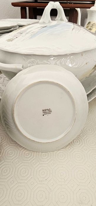 Serviço de jantar SPAL de 64 peças