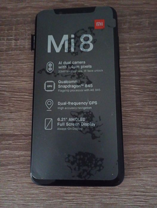 Телефон Xiaomi MI 8