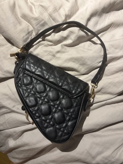 czarna torebka dior