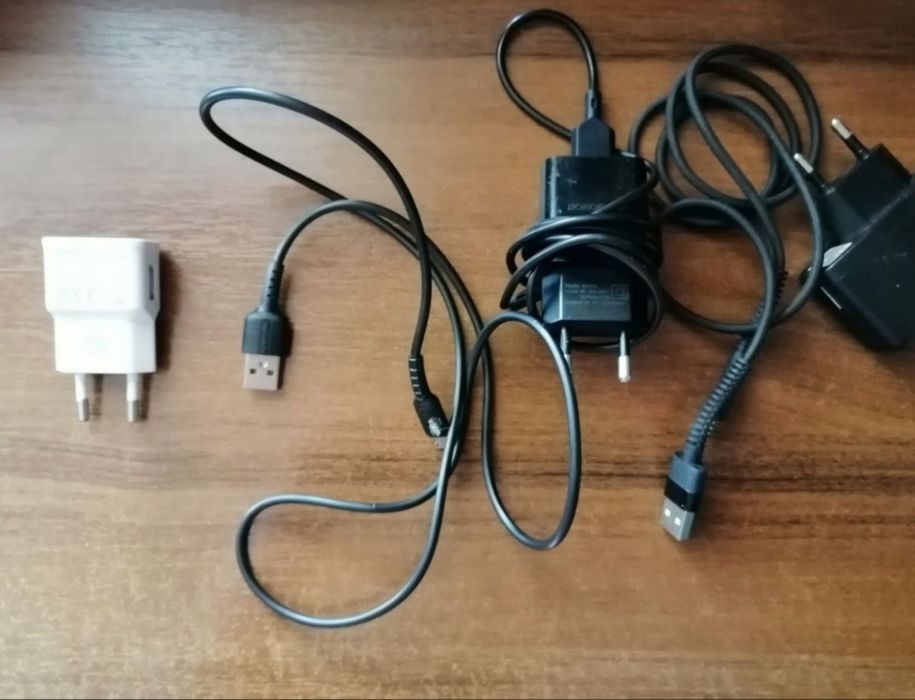 Для мобільних телефонів зарядне