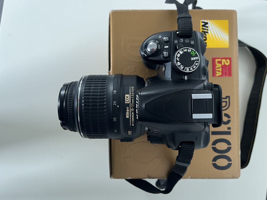 Продам фотоапарат Nikon d3100+обʼєктив 18-55