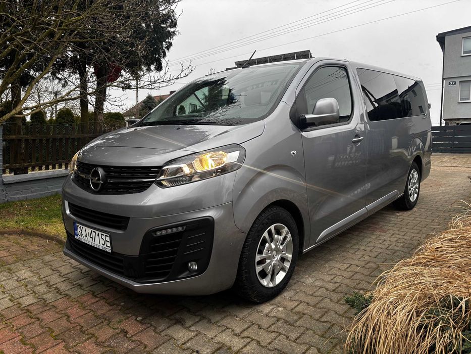 Opel Vivaro 9 osobowy max , długi , long 2,0 diesel 56000 + Vat